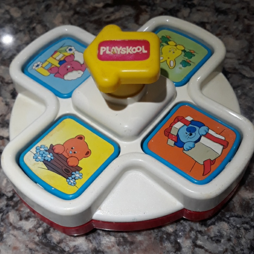 Vintage 1990 Playskool Peek n Pop